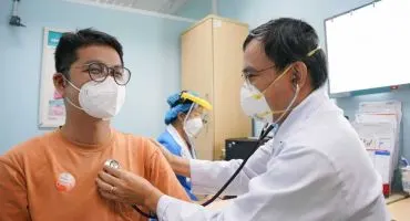 Loạn giá dịch vụ khám hậu Covid-19