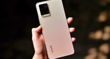 Vivo Y33s nổi bật trong phân khúc điện thoại tầm trung